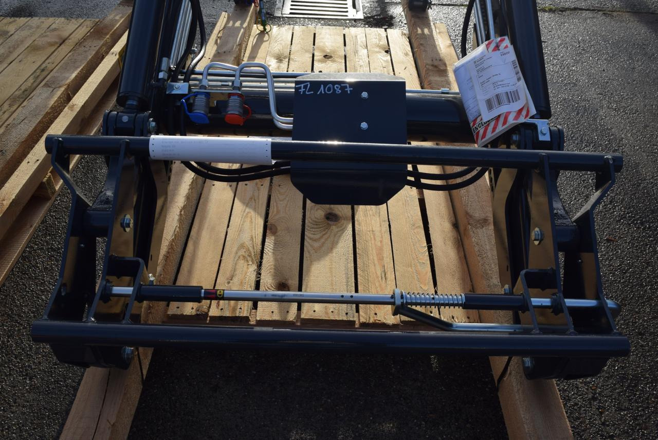 Stoll Solid 40-22 P - Frontālais iekrāvējs: foto 5 Stoll Solid 40-22 P - Frontālais iekrāvējs: foto 5