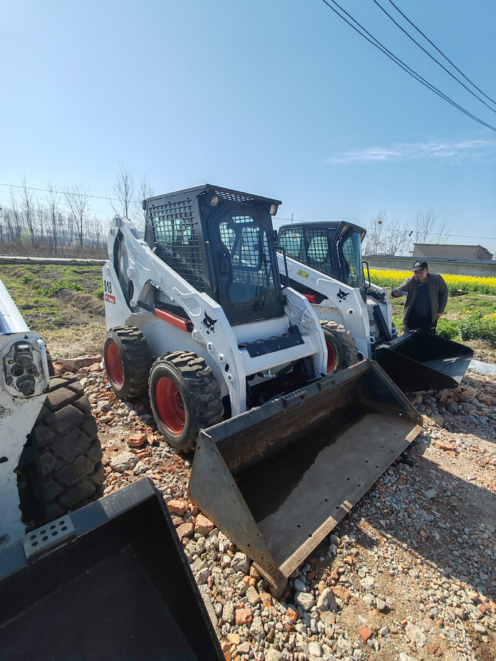 BOBCAT S18 - Kompaktiekrāvējs: foto 5 BOBCAT S18 - Kompaktiekrāvējs: foto 5