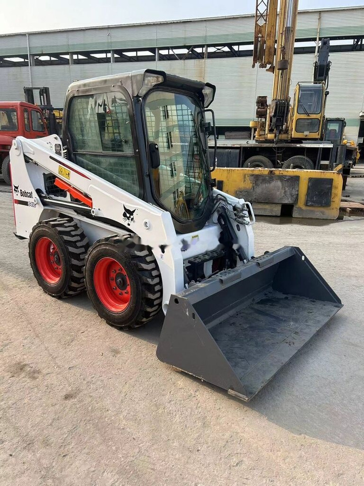 Bobcat S450 - Kompaktiekrāvējs: foto 3 Bobcat S450 - Kompaktiekrāvējs: foto 3
