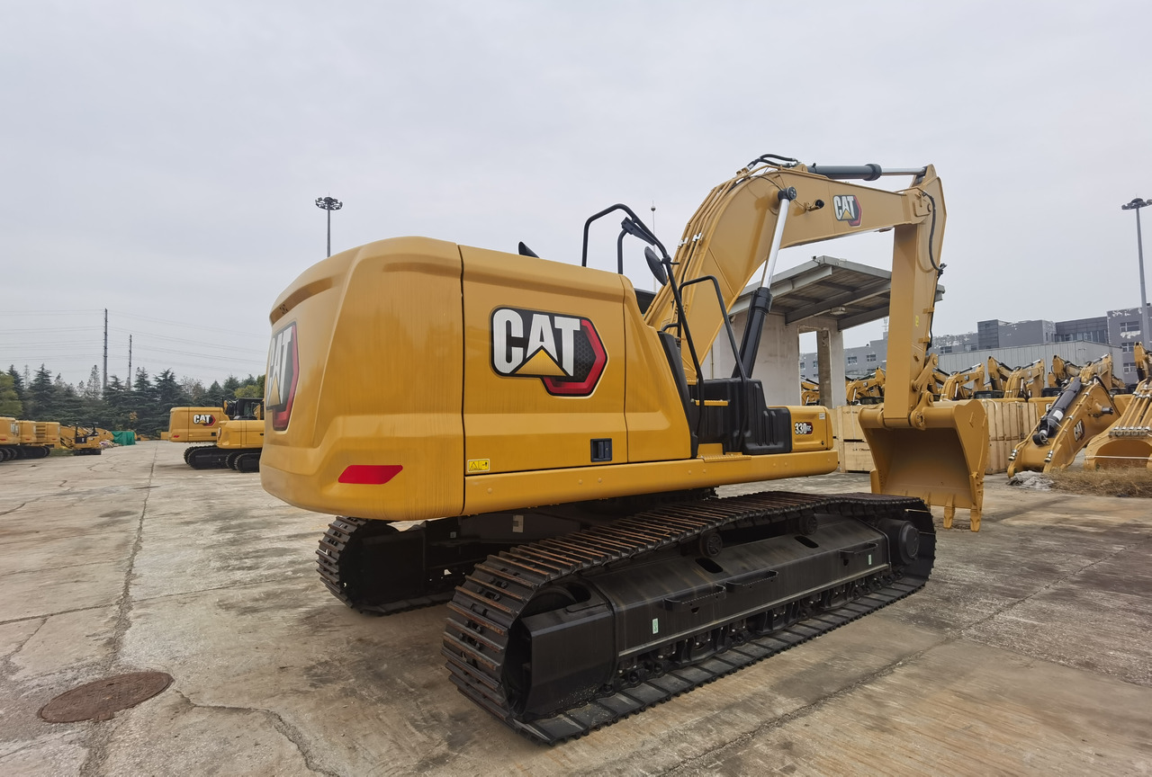 Jaunā Kāpurķēžu ekskavators CAT 330GC: foto 6