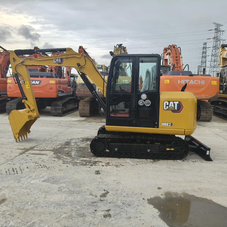 CATERPILLAR 306E - Mini-ekskavators: foto 1 CATERPILLAR 306E - Mini-ekskavators: foto 1