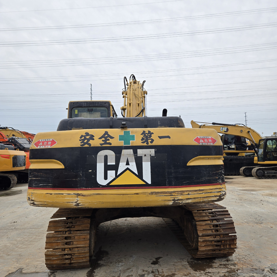 CATERPILLAR 320B - Kāpurķēžu ekskavators: foto 3 CATERPILLAR 320B - Kāpurķēžu ekskavators: foto 3