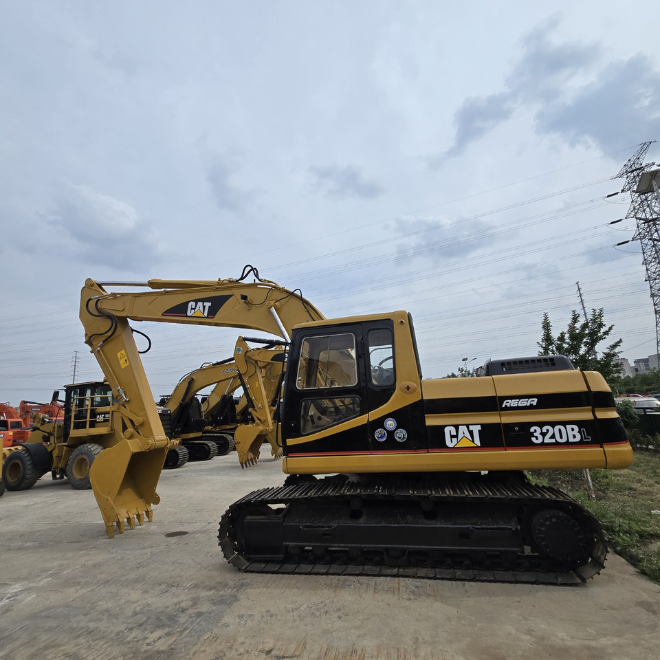 CATERPILLAR 320BL - Kāpurķēžu ekskavators: foto 2 CATERPILLAR 320BL - Kāpurķēžu ekskavators: foto 2