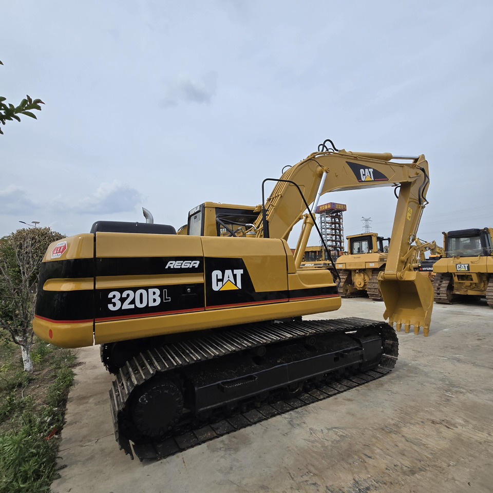 CATERPILLAR 320BL - Kāpurķēžu ekskavators: foto 4 CATERPILLAR 320BL - Kāpurķēžu ekskavators: foto 4