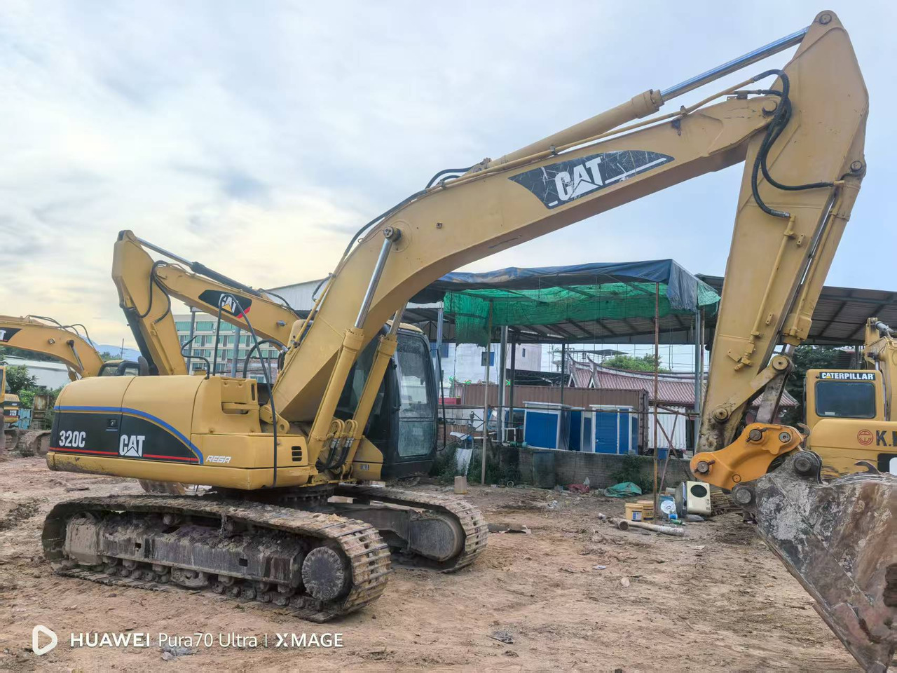 CATERPILLAR 320C - Kāpurķēžu ekskavators: foto 4 CATERPILLAR 320C - Kāpurķēžu ekskavators: foto 4