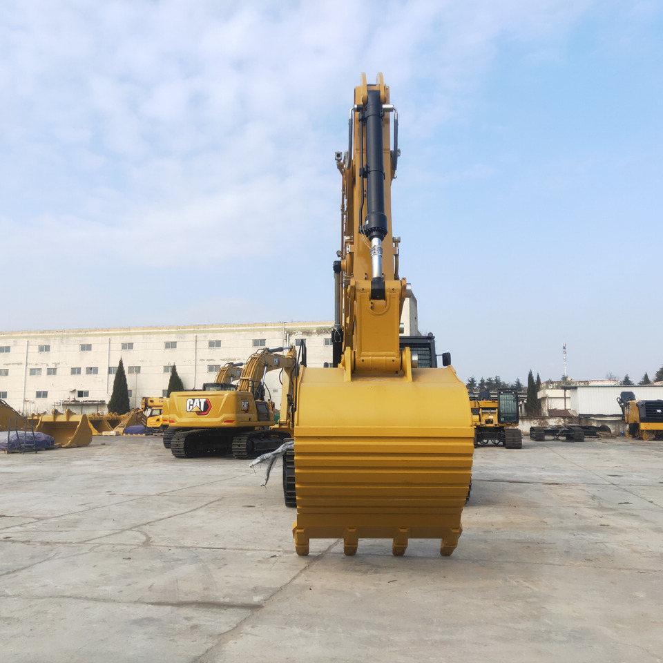 Jaunā Kāpurķēžu ekskavators CATERPILLAR 350: foto 8