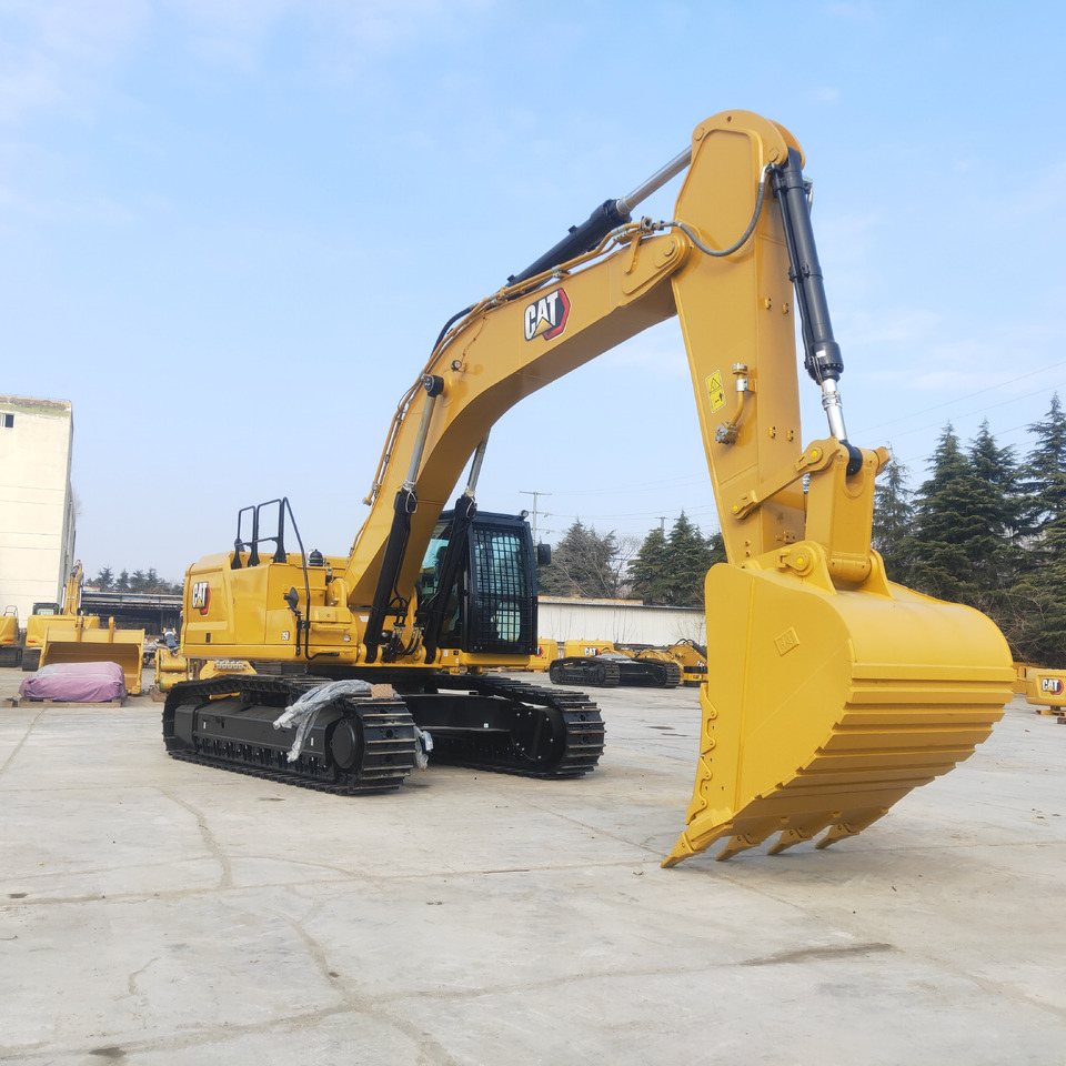 Jaunā Kāpurķēžu ekskavators CATERPILLAR 350: foto 7