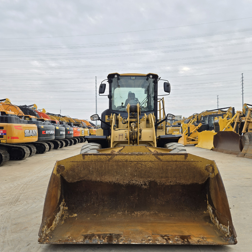 CATERPILLAR 924K - Riteņu ekskavators: foto 1 CATERPILLAR 924K - Riteņu ekskavators: foto 1