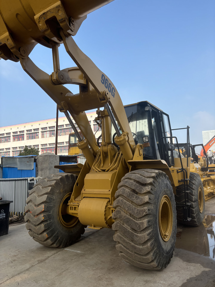 CATERPILLAR 966G - Riteņu iekrāvējs: foto 1 CATERPILLAR 966G - Riteņu iekrāvējs: foto 1