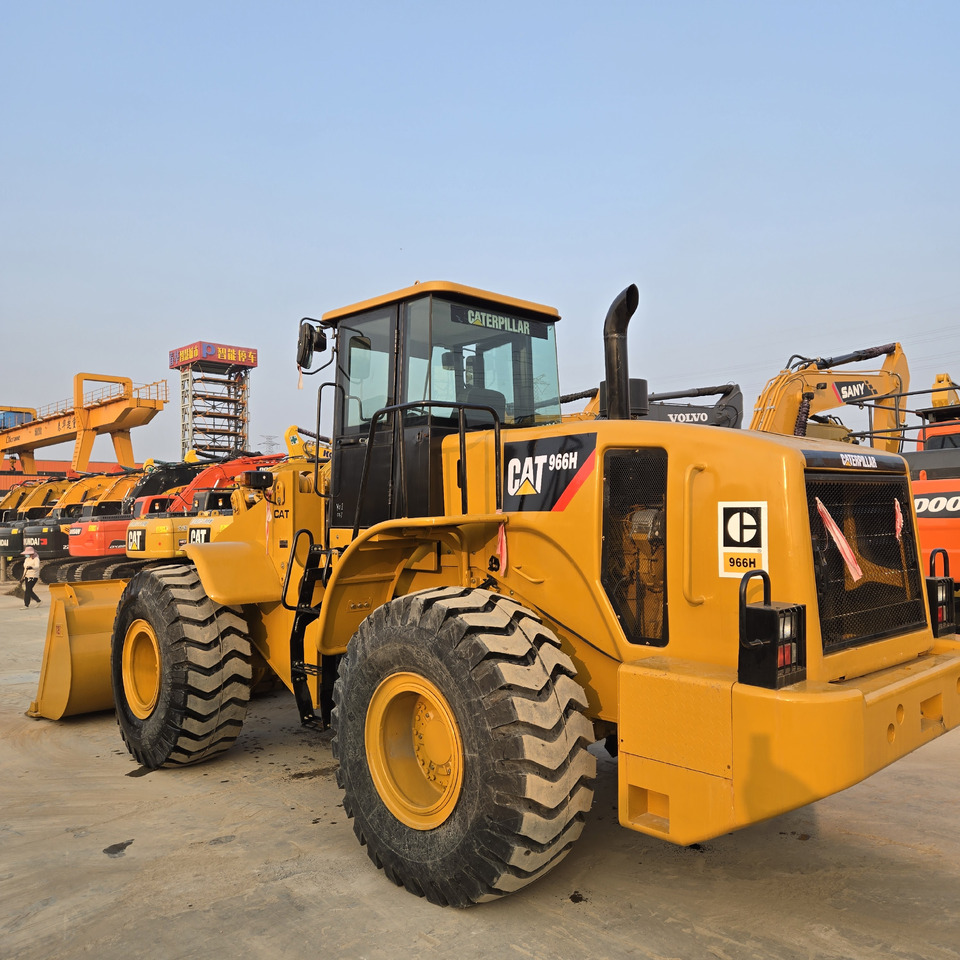 CATERPILLAR 966H - Riteņu iekrāvējs: foto 4 CATERPILLAR 966H - Riteņu iekrāvējs: foto 4