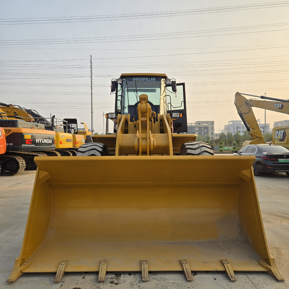 CATERPILLAR 966H - Riteņu iekrāvējs: foto 2 CATERPILLAR 966H - Riteņu iekrāvējs: foto 2