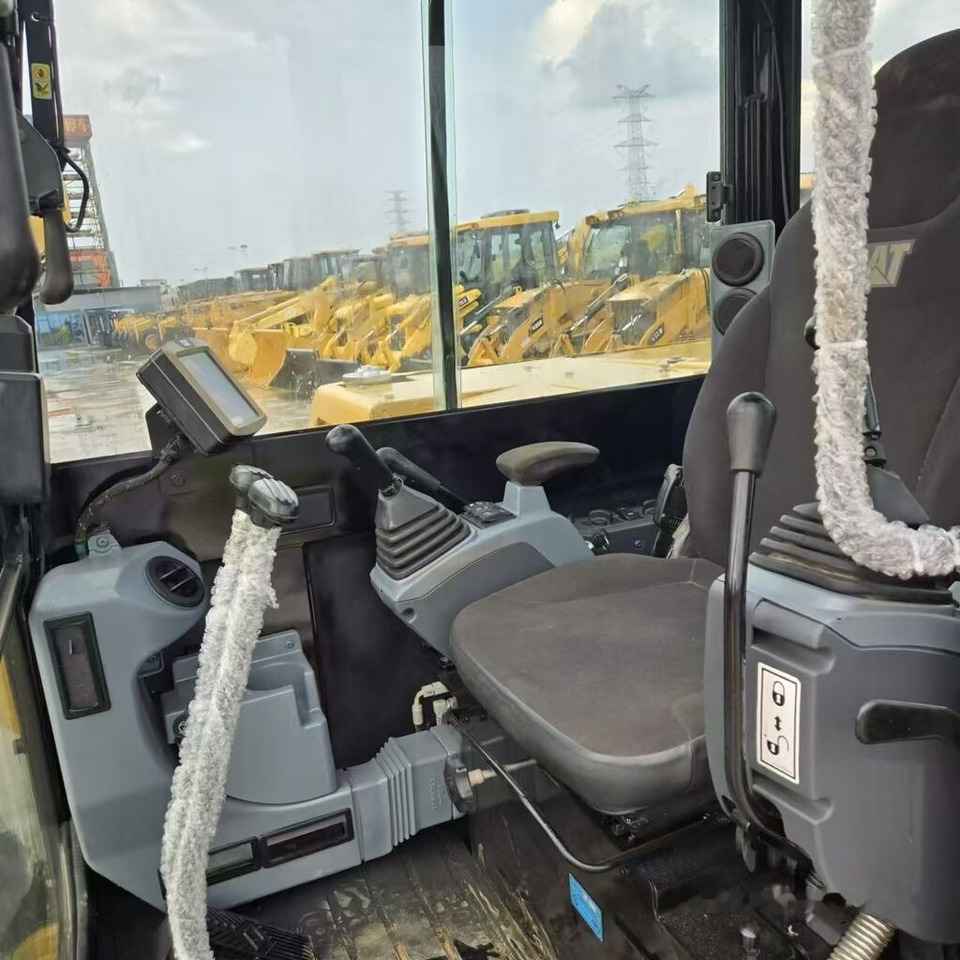 Caterpillar 306E2 - Mini-ekskavators: foto 1 Caterpillar 306E2 - Mini-ekskavators: foto 1