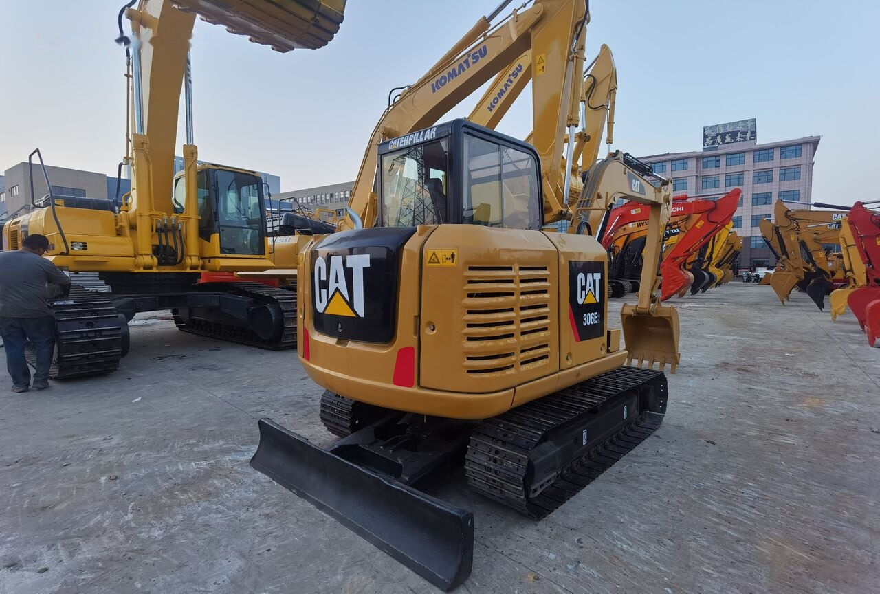 Caterpillar 306E2 - Mini-ekskavators: foto 3 Caterpillar 306E2 - Mini-ekskavators: foto 3