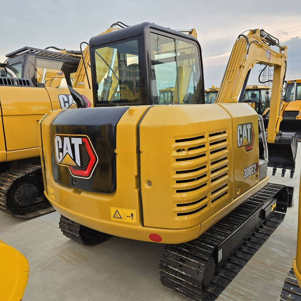 Caterpillar 306E2 - Mini-ekskavators: foto 3 Caterpillar 306E2 - Mini-ekskavators: foto 3