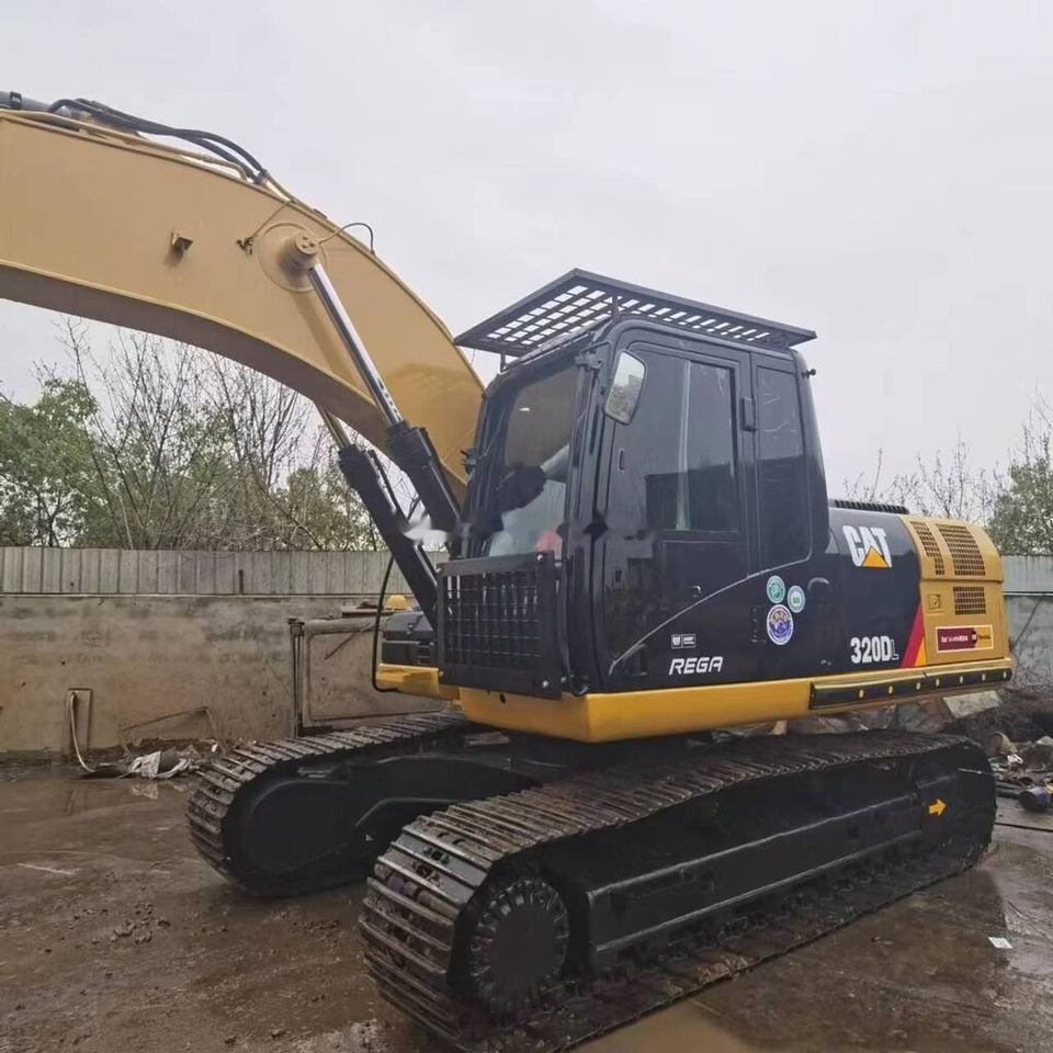 Caterpillar 320D - Kāpurķēžu ekskavators: foto 2 Caterpillar 320D - Kāpurķēžu ekskavators: foto 2