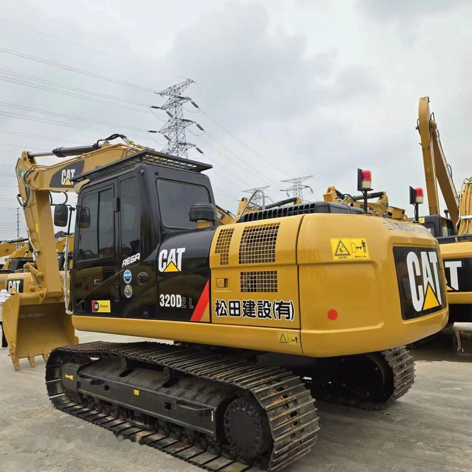Caterpillar 320D2L - Kāpurķēžu ekskavators: foto 2 Caterpillar 320D2L - Kāpurķēžu ekskavators: foto 2