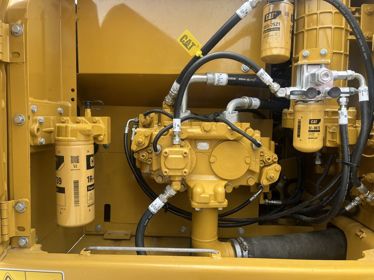 Kāpurķēžu ekskavators Caterpillar 323D2L: foto 7