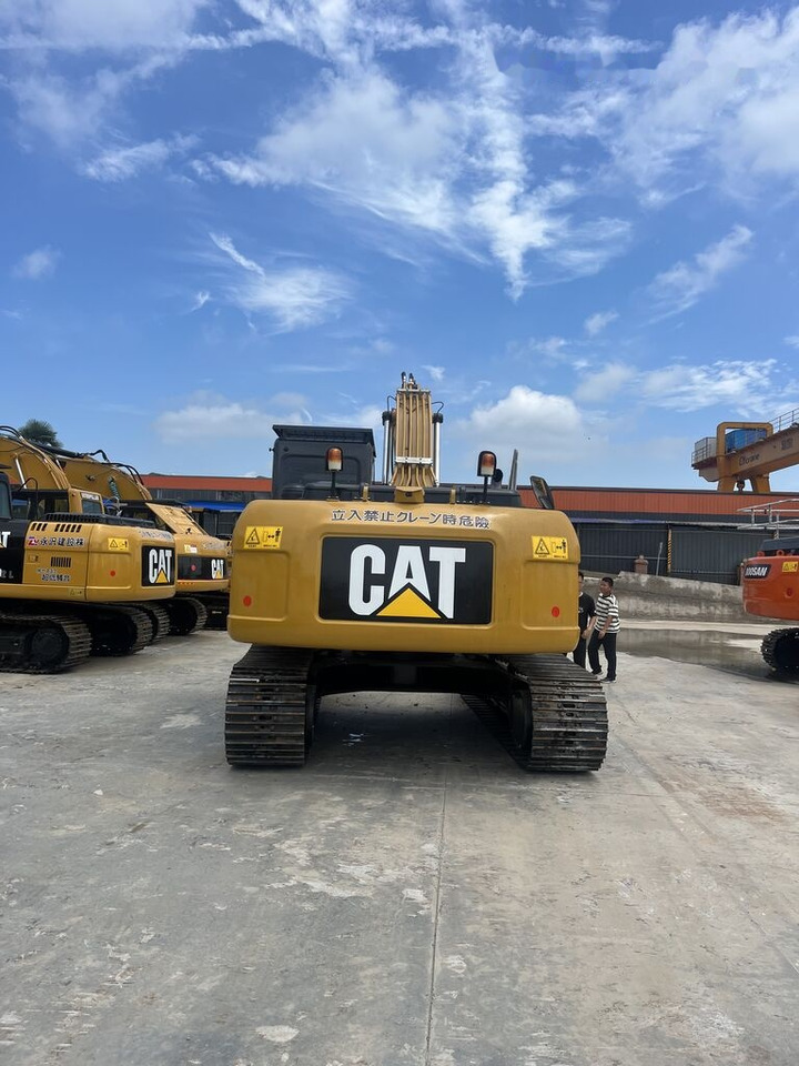 Caterpillar 323D2L - Kāpurķēžu ekskavators: foto 5 Caterpillar 323D2L - Kāpurķēžu ekskavators: foto 5