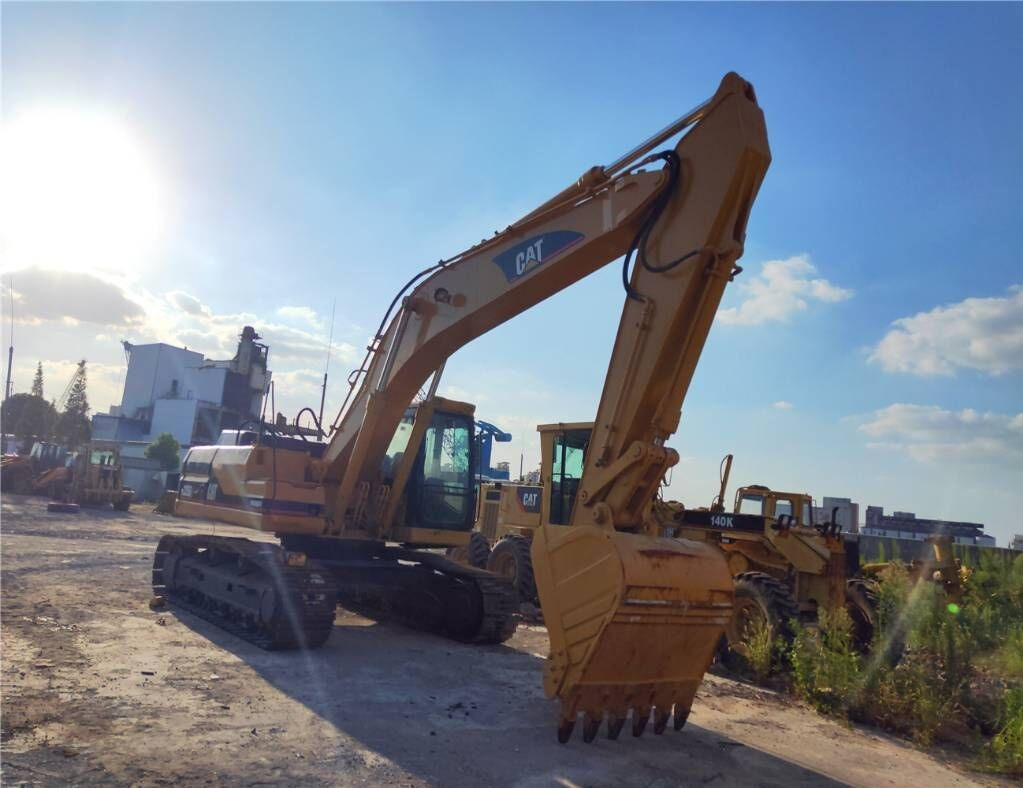 Caterpillar 325 BL - Kāpurķēžu ekskavators: foto 3 Caterpillar 325 BL - Kāpurķēžu ekskavators: foto 3