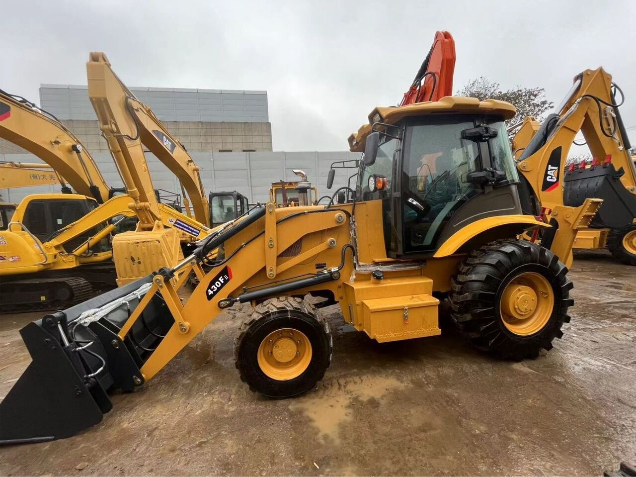 Caterpillar 430F - Ekskavators-iekrāvējs: foto 5 Caterpillar 430F - Ekskavators-iekrāvējs: foto 5