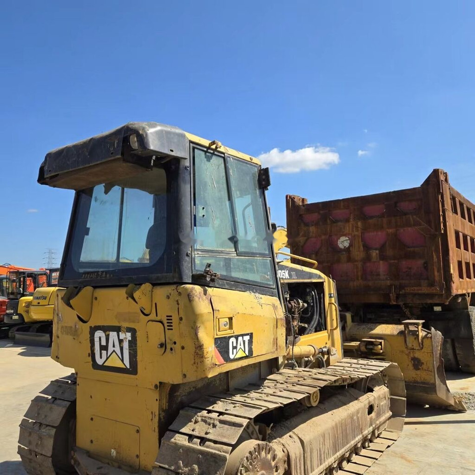 Caterpillar D 5 K - Buldozers: foto 2 Caterpillar D 5 K - Buldozers: foto 2