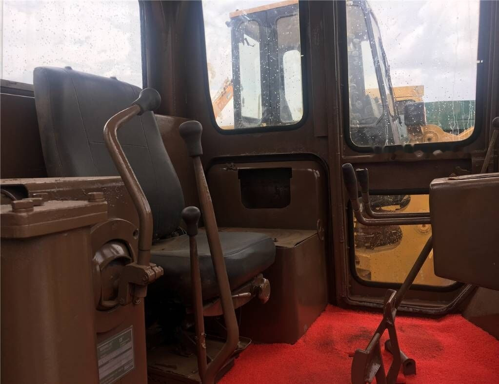 Caterpillar D 6 D - Buldozers: foto 5 Caterpillar D 6 D - Buldozers: foto 5