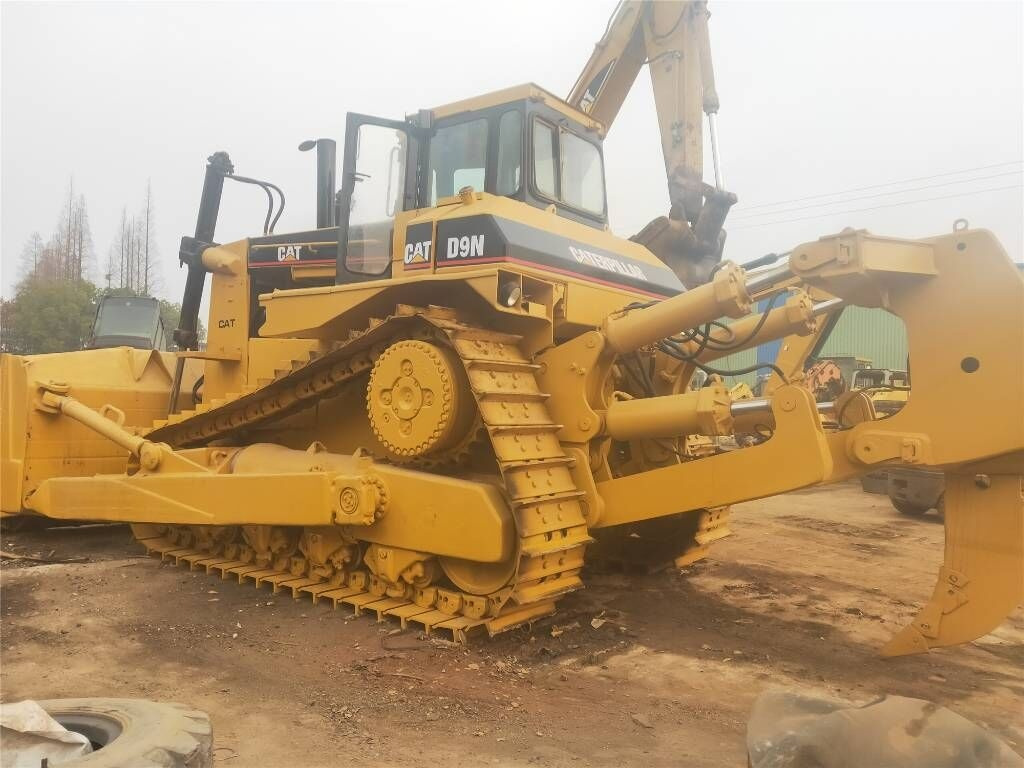 Caterpillar D 9 N - Buldozers: foto 1 Caterpillar D 9 N - Buldozers: foto 1