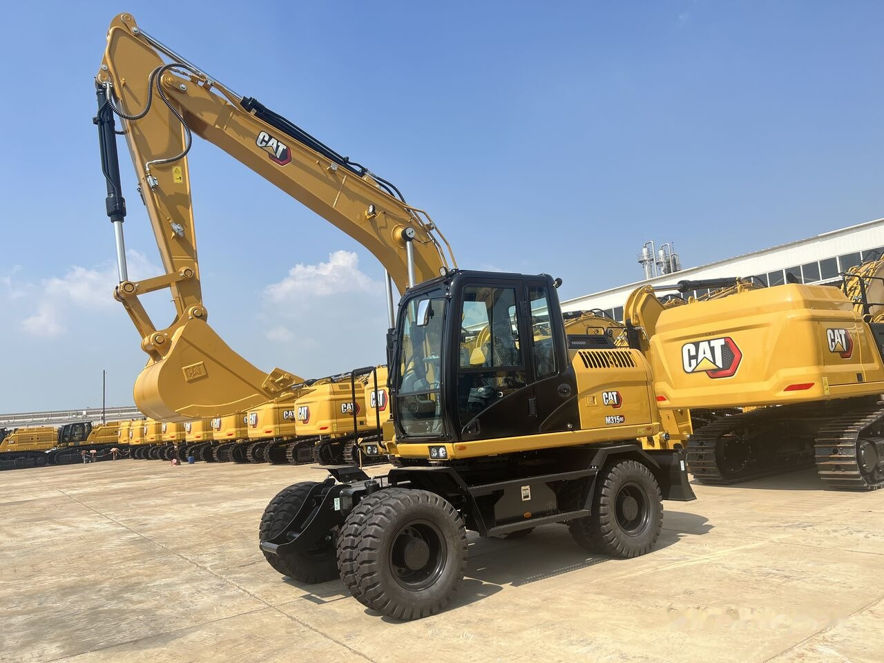 Jaunā Riteņu ekskavators Caterpillar M315GC NEW MACHINE: foto 15