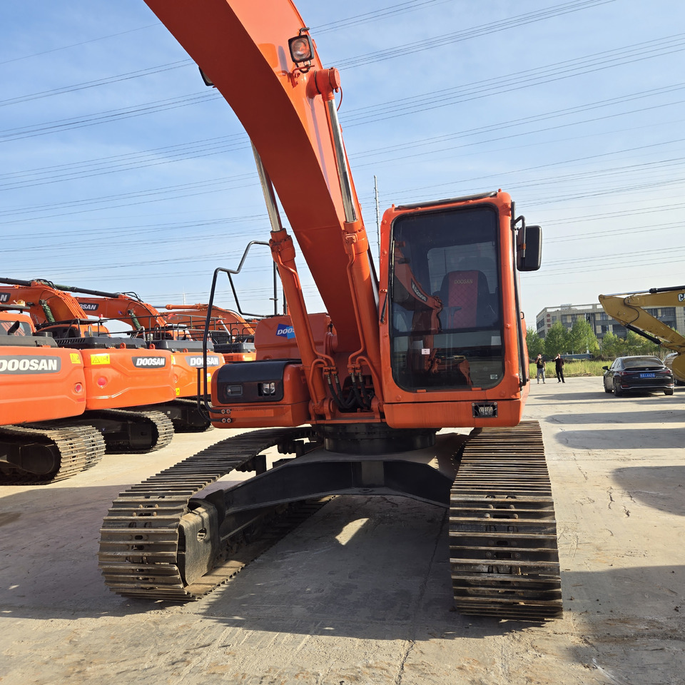 Kāpurķēžu ekskavators DOOSAN DX225LCA: foto 9