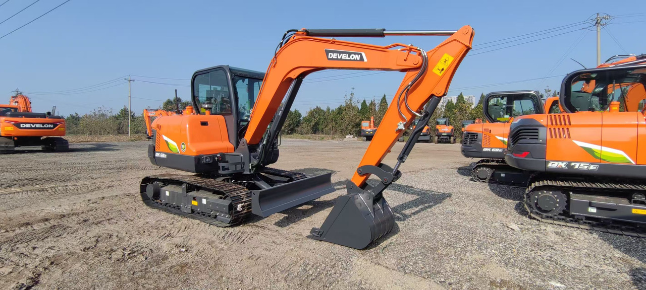 DOOSAN DX60E - Mini-ekskavators: foto 1 DOOSAN DX60E - Mini-ekskavators: foto 1