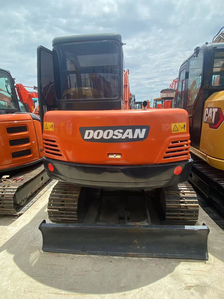 Mini-ekskavators Doosan DH55: foto 7