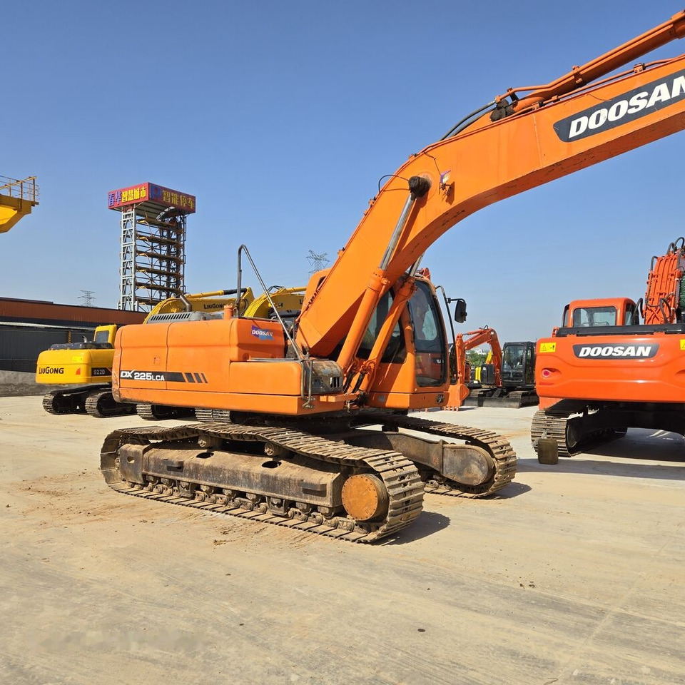 Kāpurķēžu ekskavators Doosan DX225LCA: foto 8
