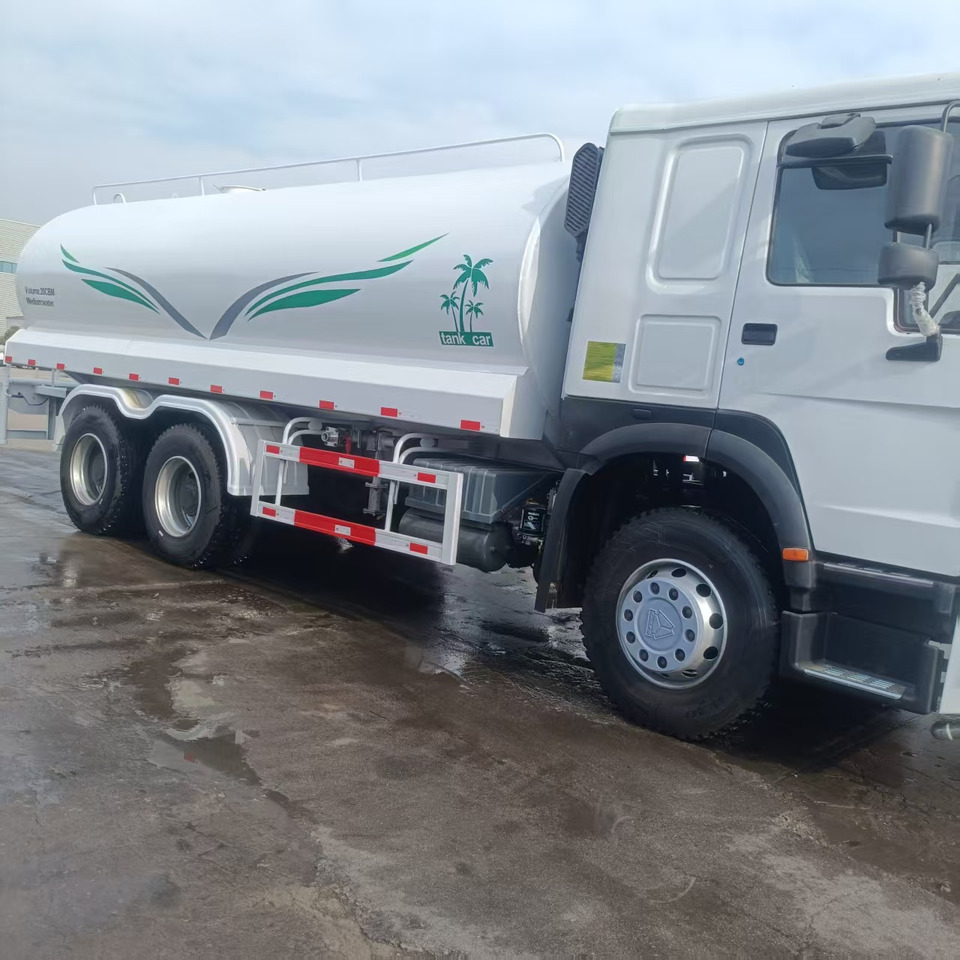 HOWO 20m³ sprinkler truck - Autocisterna: foto 5 HOWO 20m³ sprinkler truck - Autocisterna: foto 5