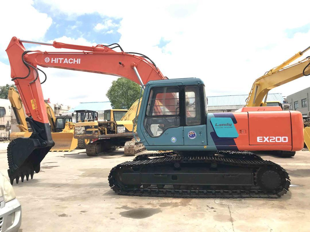 Hitachi EX200 - Kāpurķēžu ekskavators: foto 5 Hitachi EX200 - Kāpurķēžu ekskavators: foto 5