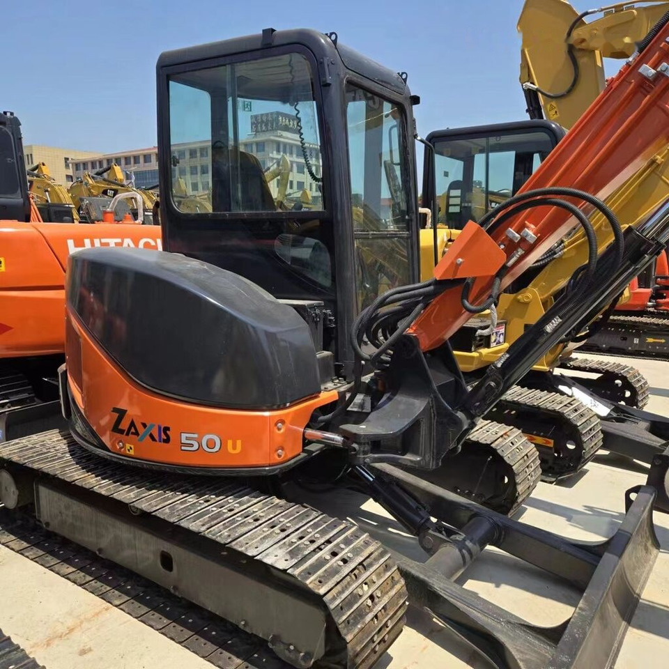Hitachi ZX50U - Mini-ekskavators: foto 5 Hitachi ZX50U - Mini-ekskavators: foto 5