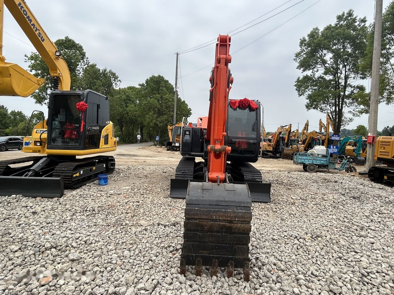 Hitachi ZX70 - Kāpurķēžu ekskavators: foto 4 Hitachi ZX70 - Kāpurķēžu ekskavators: foto 4