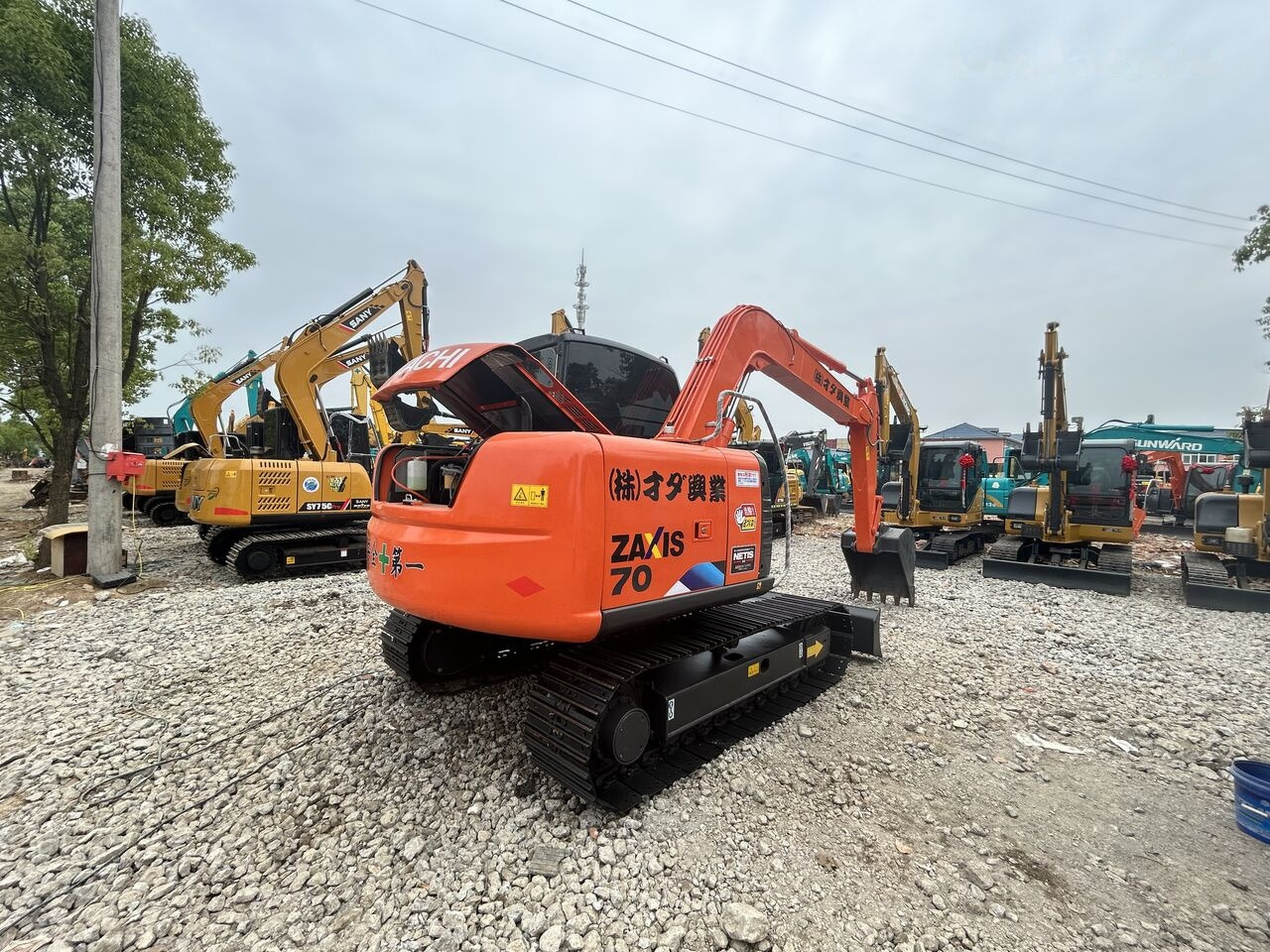 Hitachi ZX70 - Kāpurķēžu ekskavators: foto 2 Hitachi ZX70 - Kāpurķēžu ekskavators: foto 2