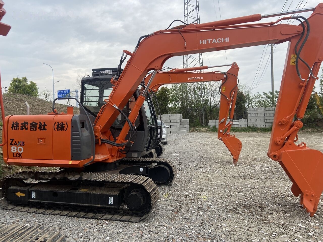 Hitachi ZX80 - Kāpurķēžu ekskavators: foto 4 Hitachi ZX80 - Kāpurķēžu ekskavators: foto 4