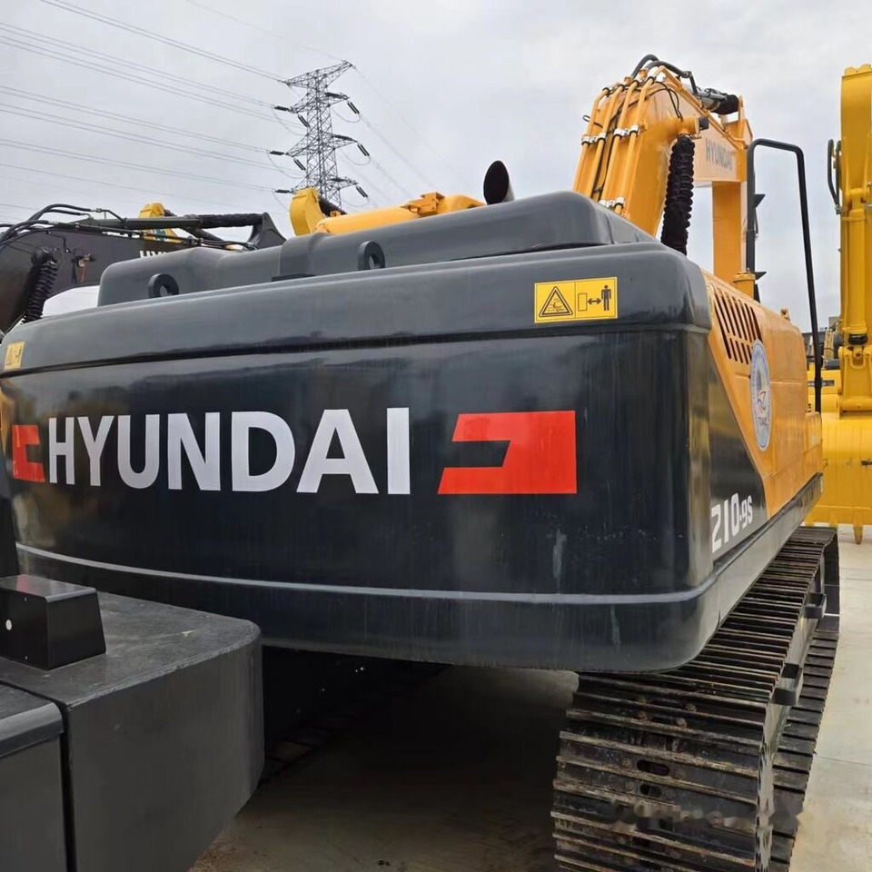 Kāpurķēžu ekskavators Hyundai R210-9S: foto 9