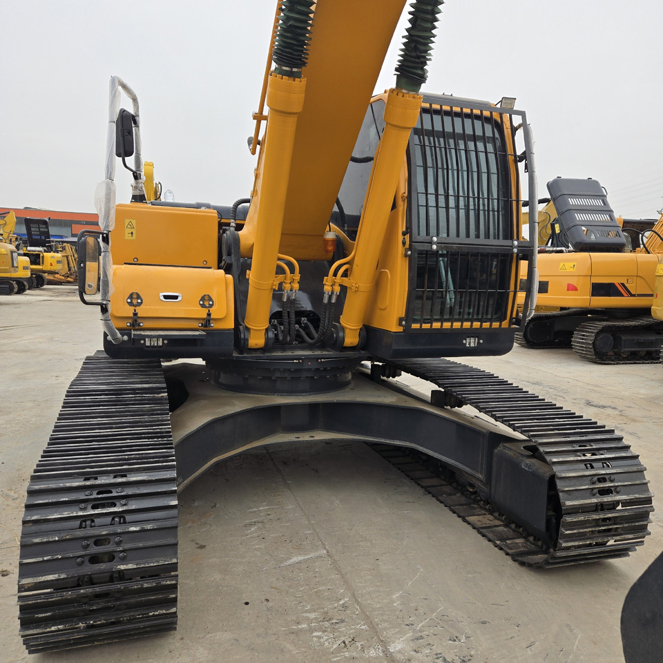 Kāpurķēžu ekskavators Hyundai R305LC-9T: foto 8