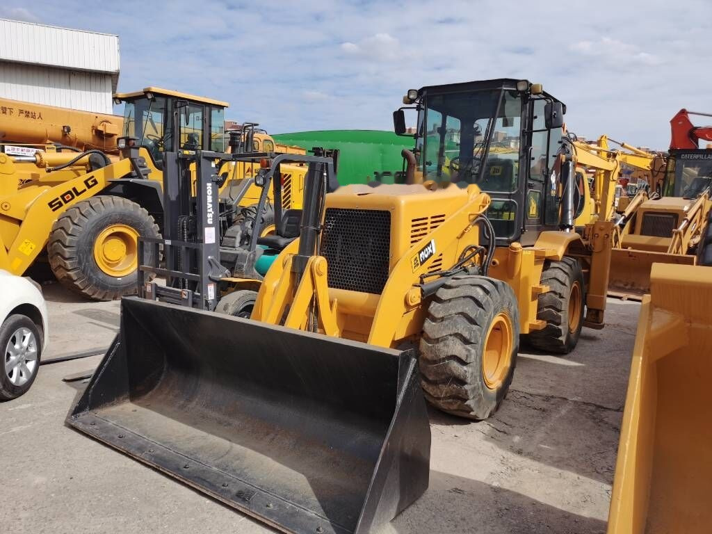 JCB 3 CX - Ekskavators-iekrāvējs: foto 2 JCB 3 CX - Ekskavators-iekrāvējs: foto 2