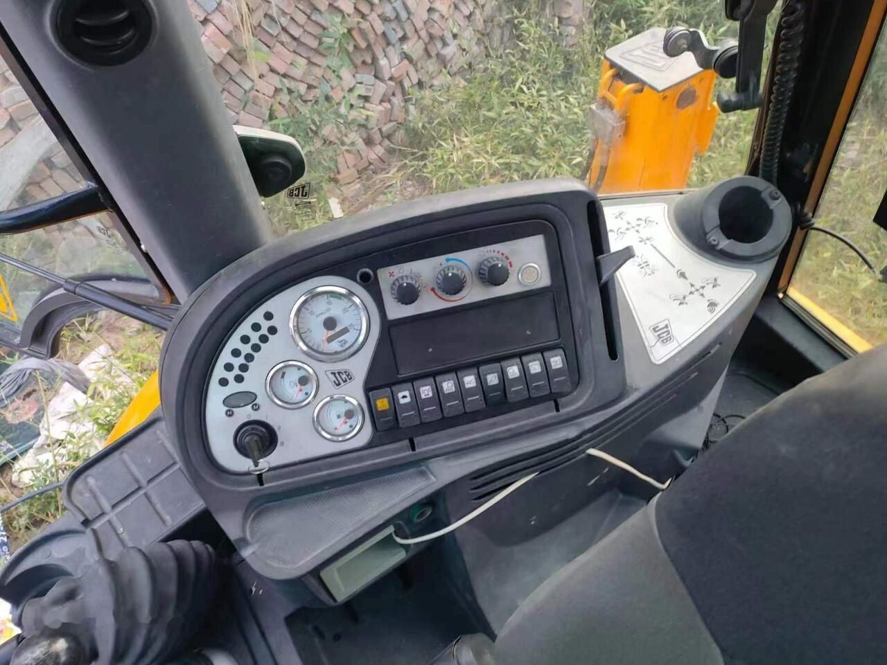 JCB 3CX - Ekskavators-iekrāvējs: foto 4 JCB 3CX - Ekskavators-iekrāvējs: foto 4