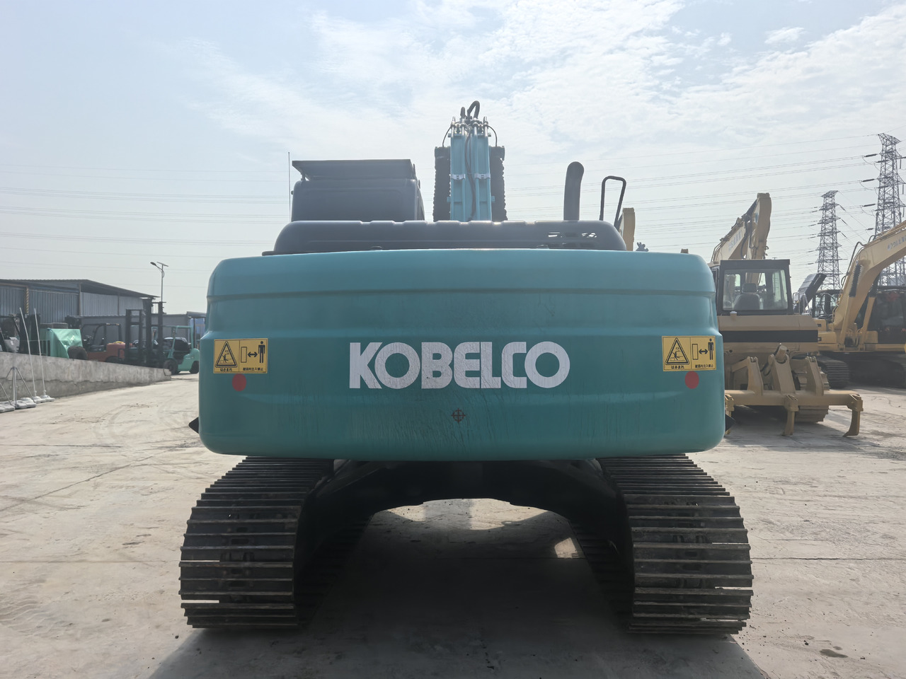 KOBELCO SK200 - Kāpurķēžu ekskavators: foto 2 KOBELCO SK200 - Kāpurķēžu ekskavators: foto 2