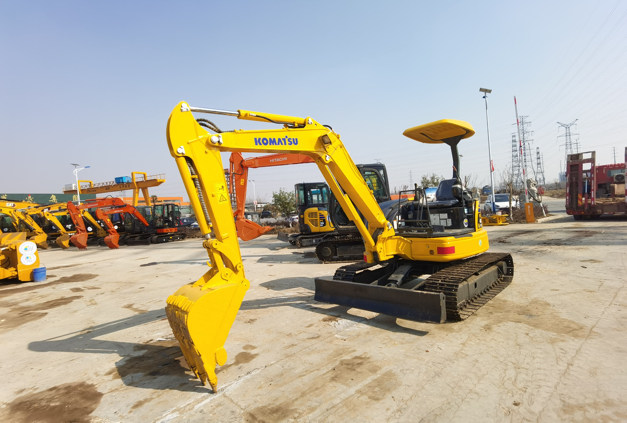 KOMATSU PC40MR - Mini-ekskavators: foto 4 KOMATSU PC40MR - Mini-ekskavators: foto 4
