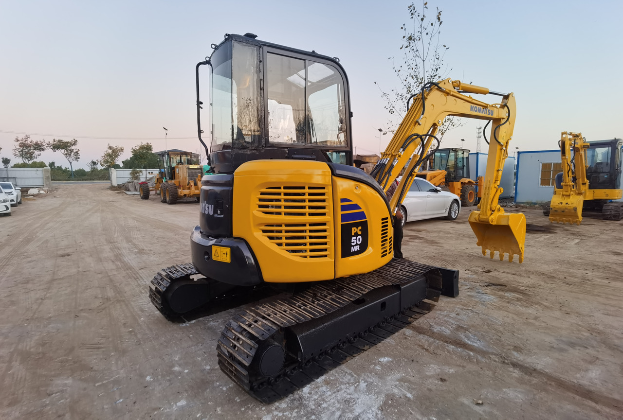 KOMATSU PC50MR - Mini-ekskavators: foto 1 KOMATSU PC50MR - Mini-ekskavators: foto 1