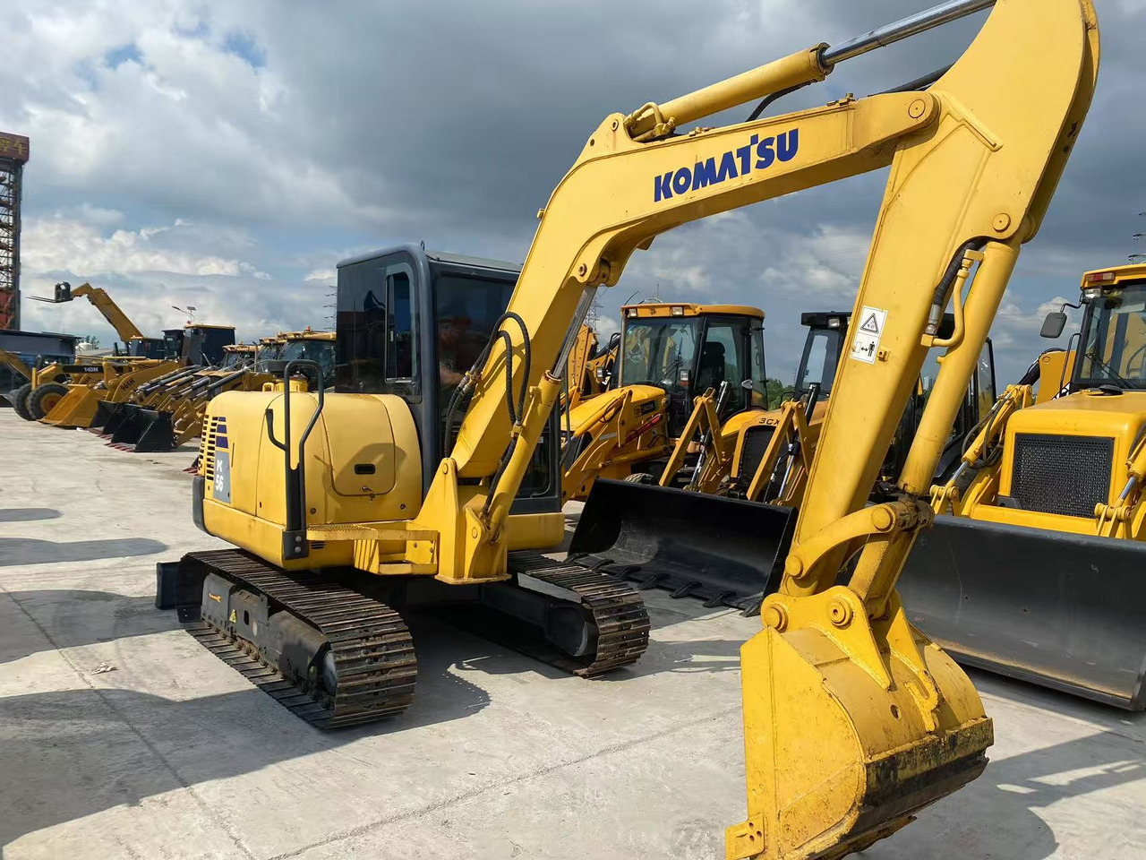 KOMATSU PC56-7 - Mini-ekskavators: foto 2 KOMATSU PC56-7 - Mini-ekskavators: foto 2