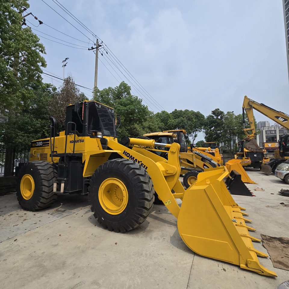 KOMATSU WA380 - Riteņu iekrāvējs: foto 3 KOMATSU WA380 - Riteņu iekrāvējs: foto 3