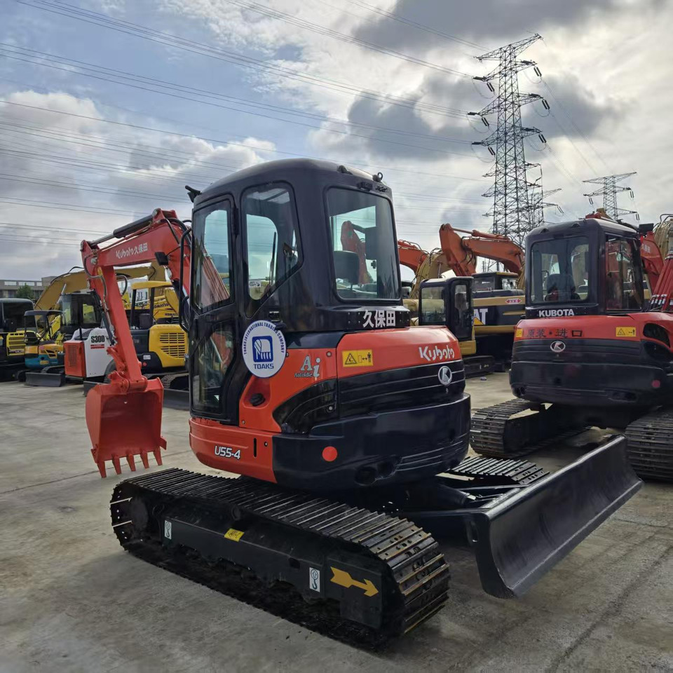 KUBOTA U55-4 - Mini-ekskavators: foto 2 KUBOTA U55-4 - Mini-ekskavators: foto 2