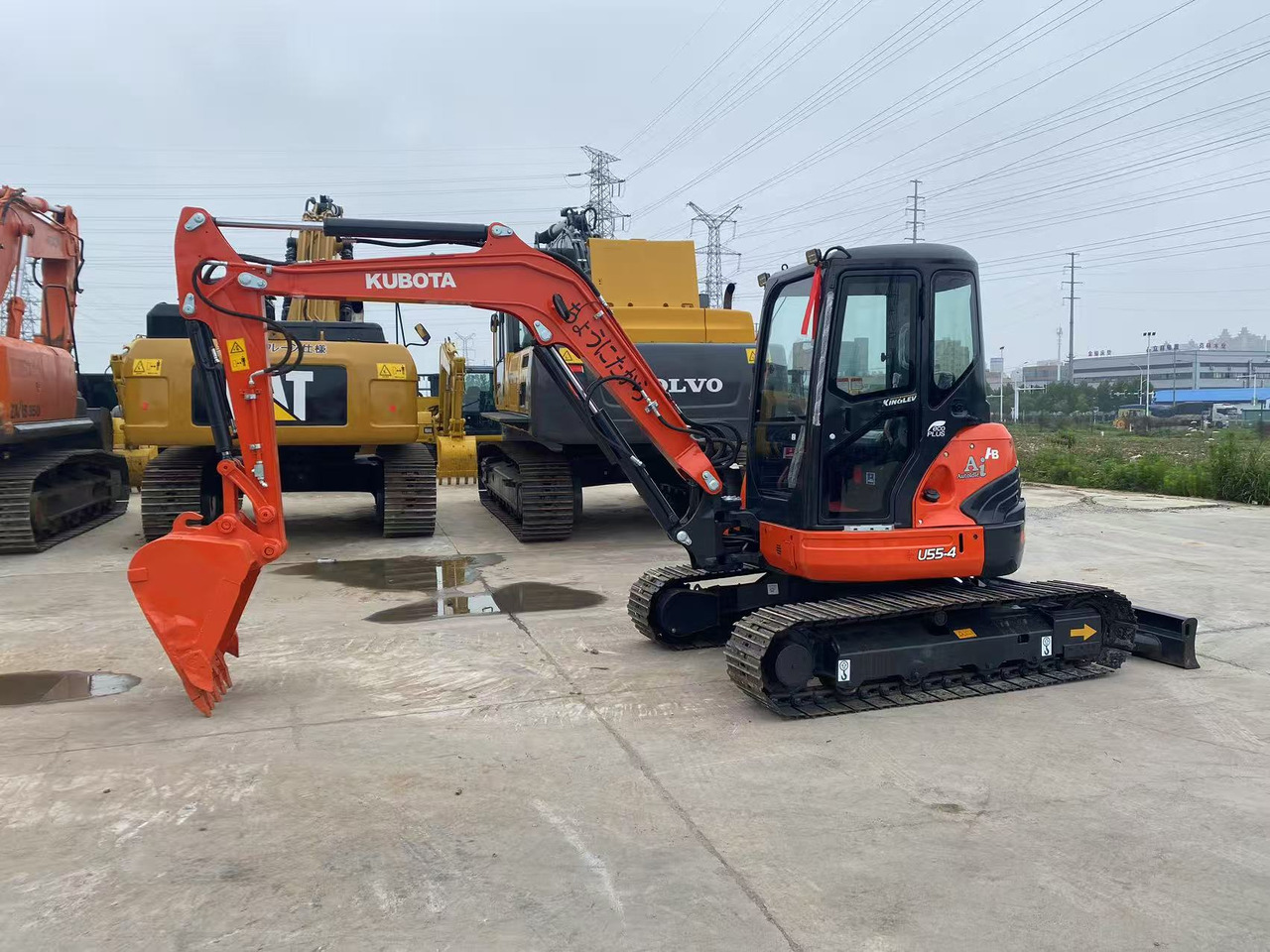 KUBOTA U55-4 - Mini-ekskavators: foto 4 KUBOTA U55-4 - Mini-ekskavators: foto 4