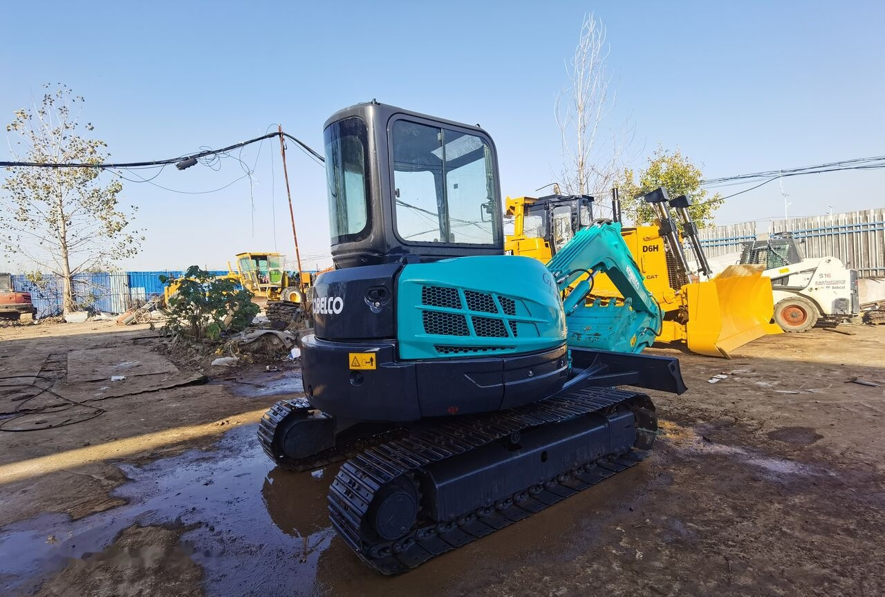 Kobelco SK55 - Mini-ekskavators: foto 2 Kobelco SK55 - Mini-ekskavators: foto 2